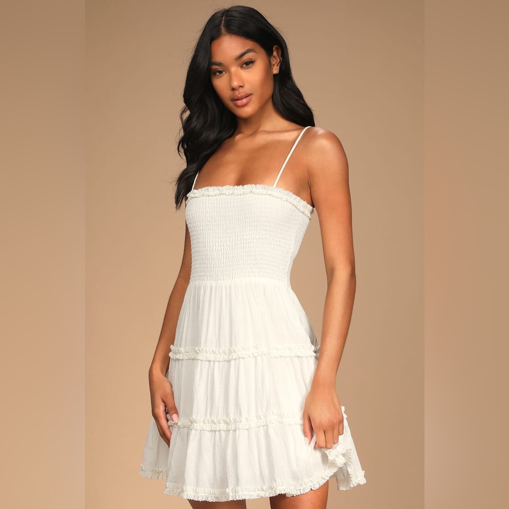 Brand new never worn Lulus cream/ivory summer mini dress, size large